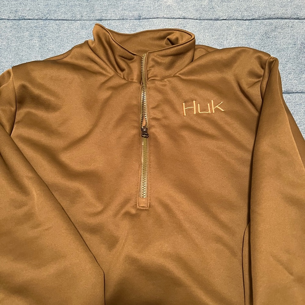 Huk Men’s XL fishing sweatshirt
